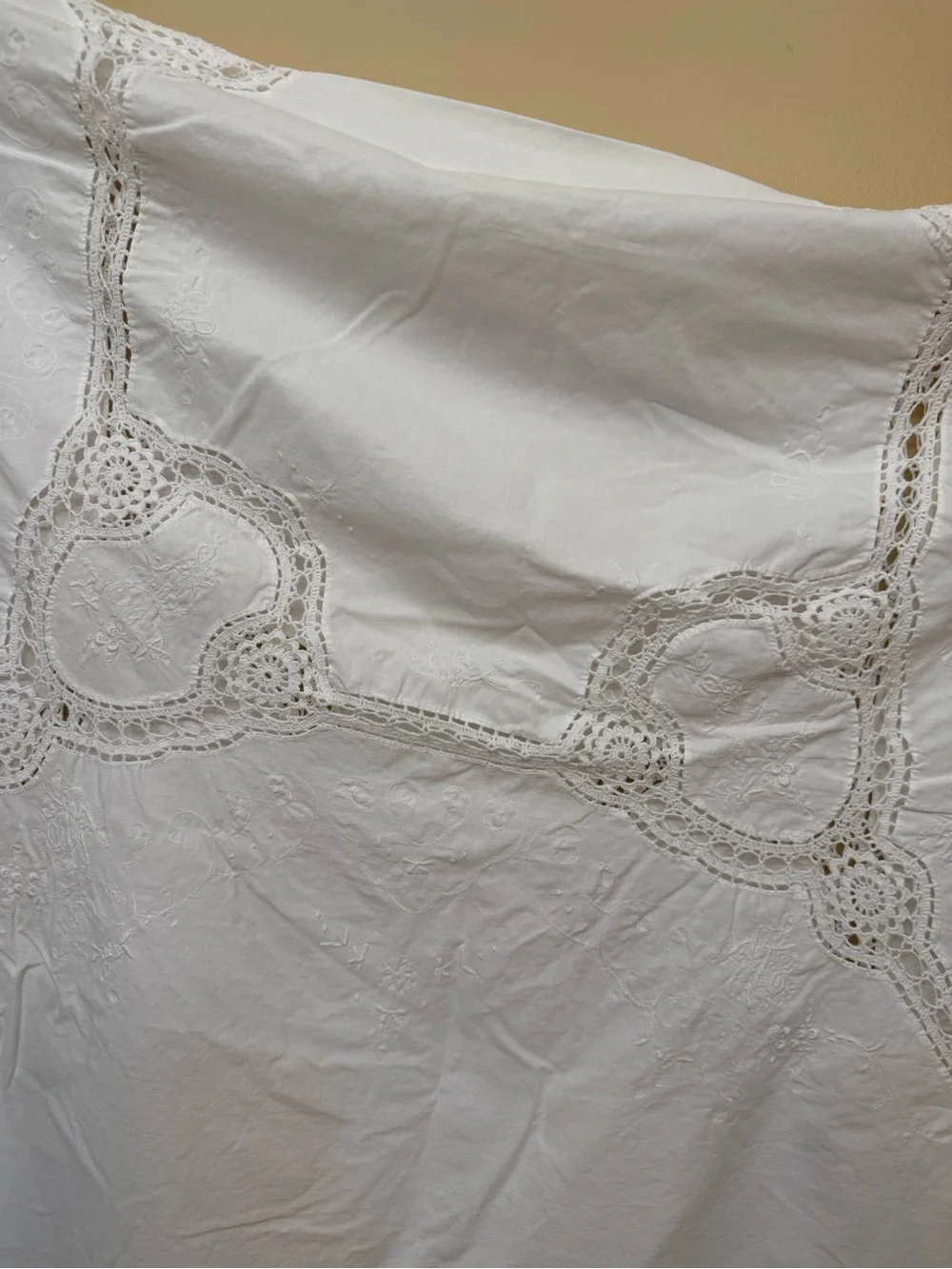 Source Unknown White Maxi Skirt with Crochet Lace Insets